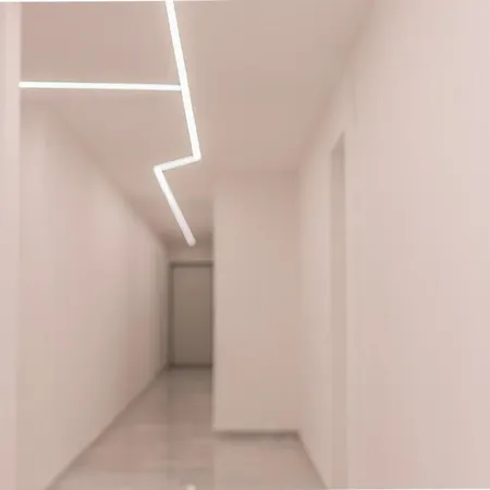 Interno 9 *